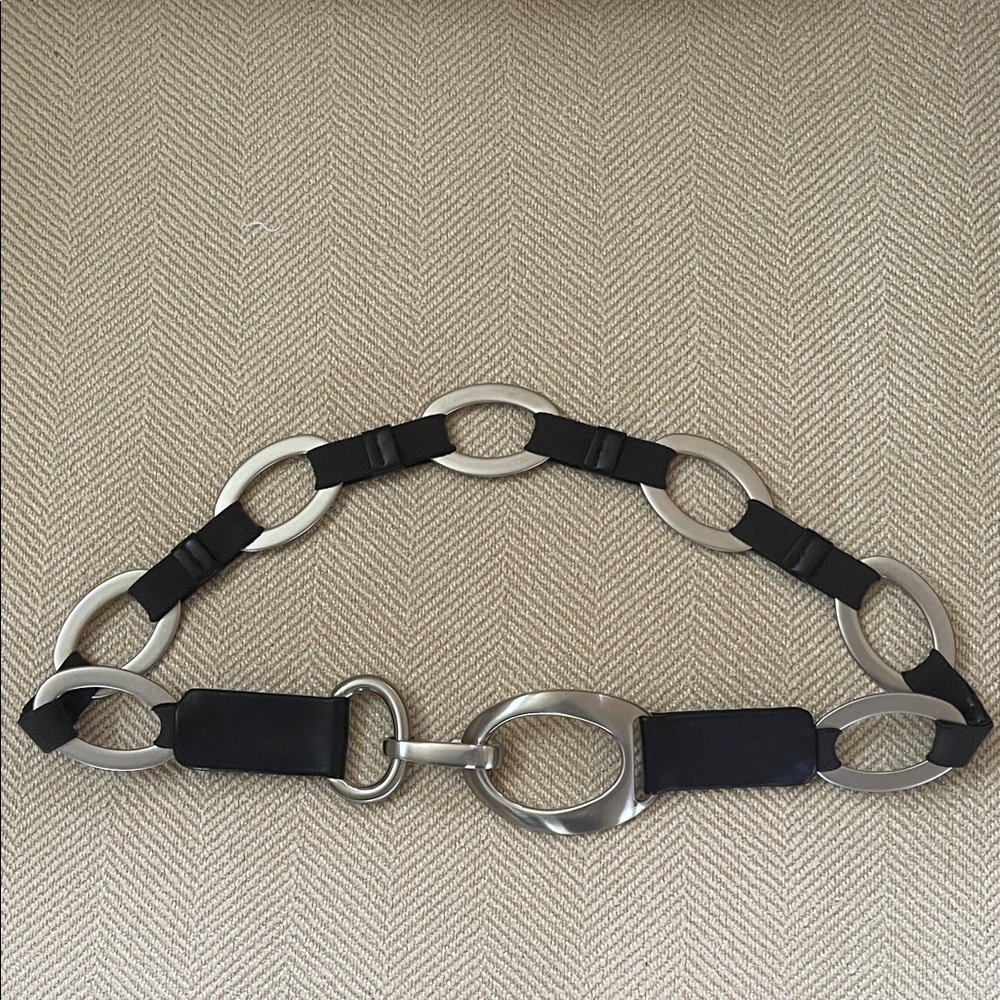 Sandy Duftler
Vintage SANDY DUFTLER Brown Leather Belt with Silver Links Size M